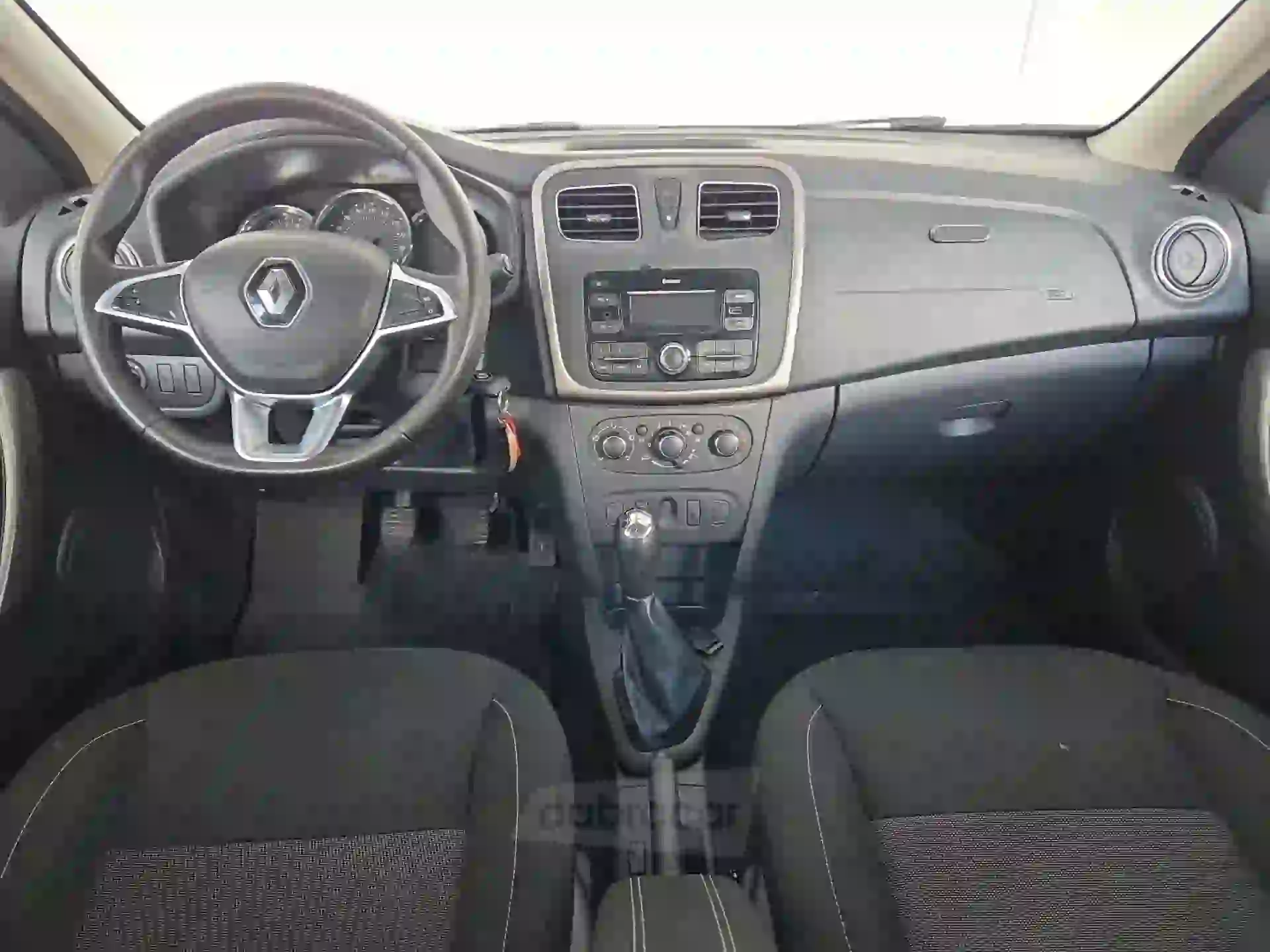  Sandero