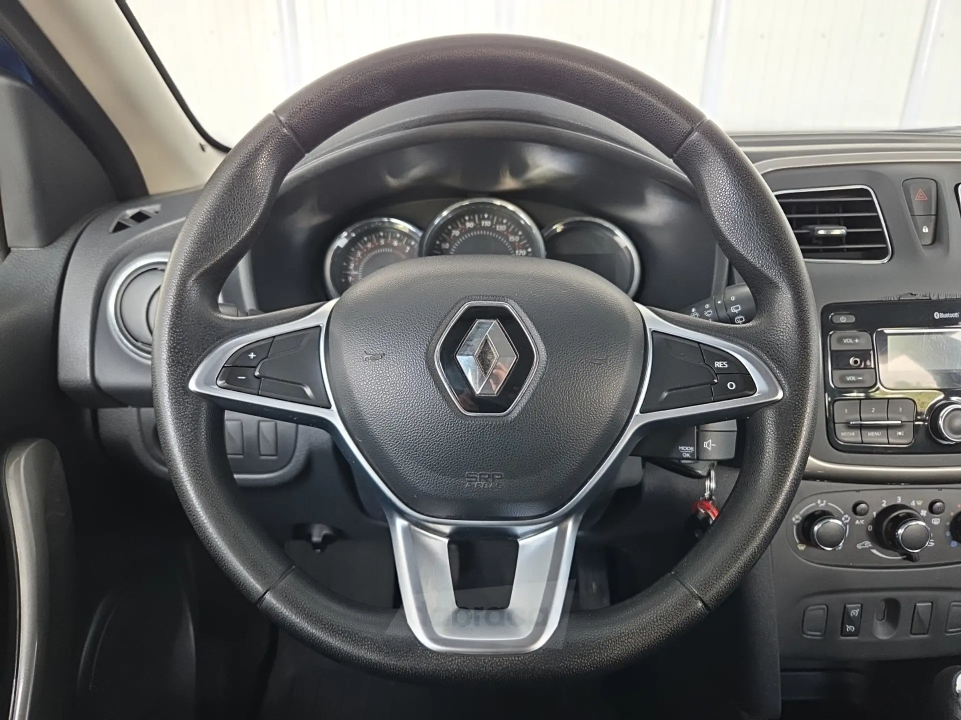  Sandero