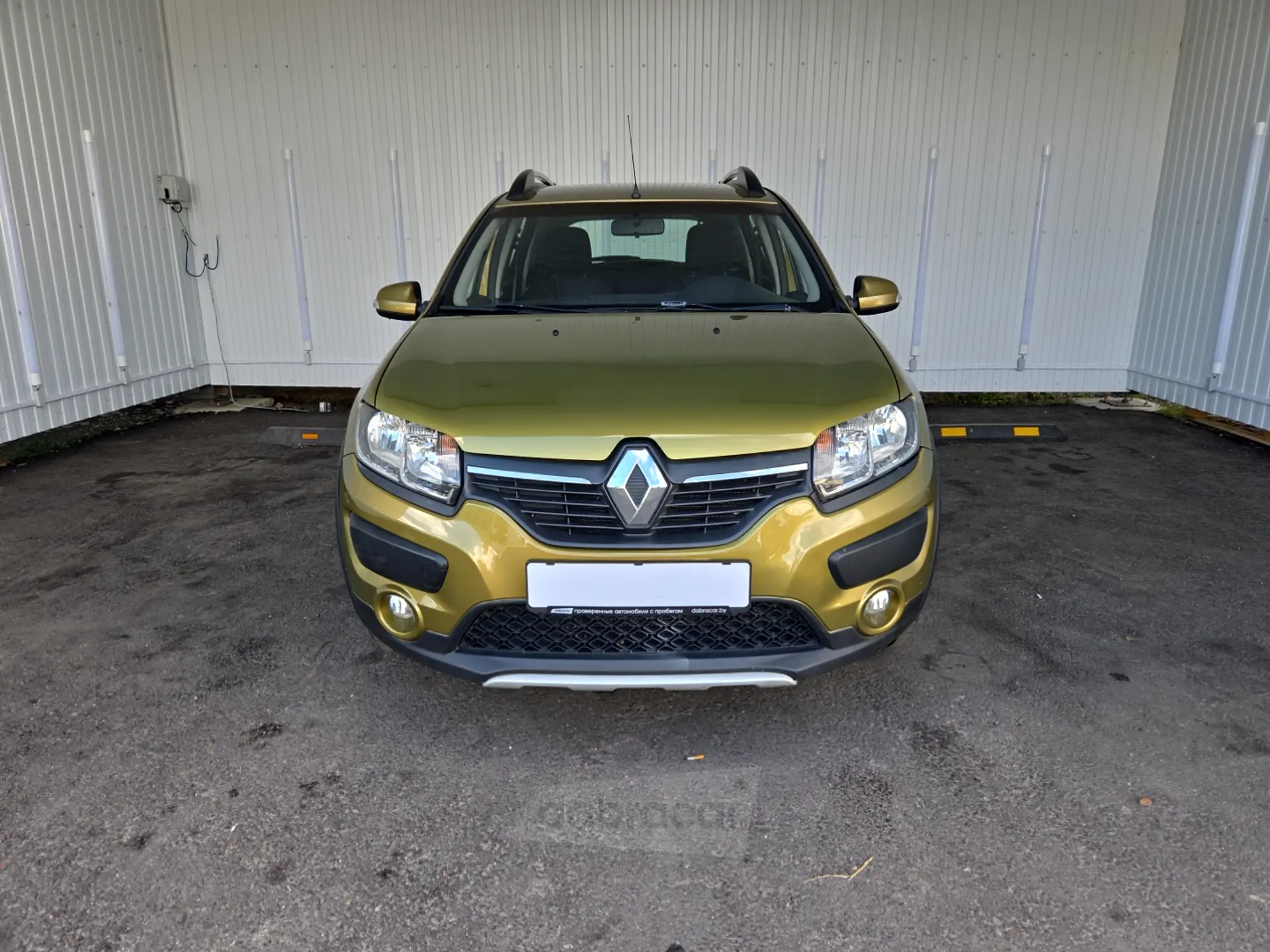 Sandero