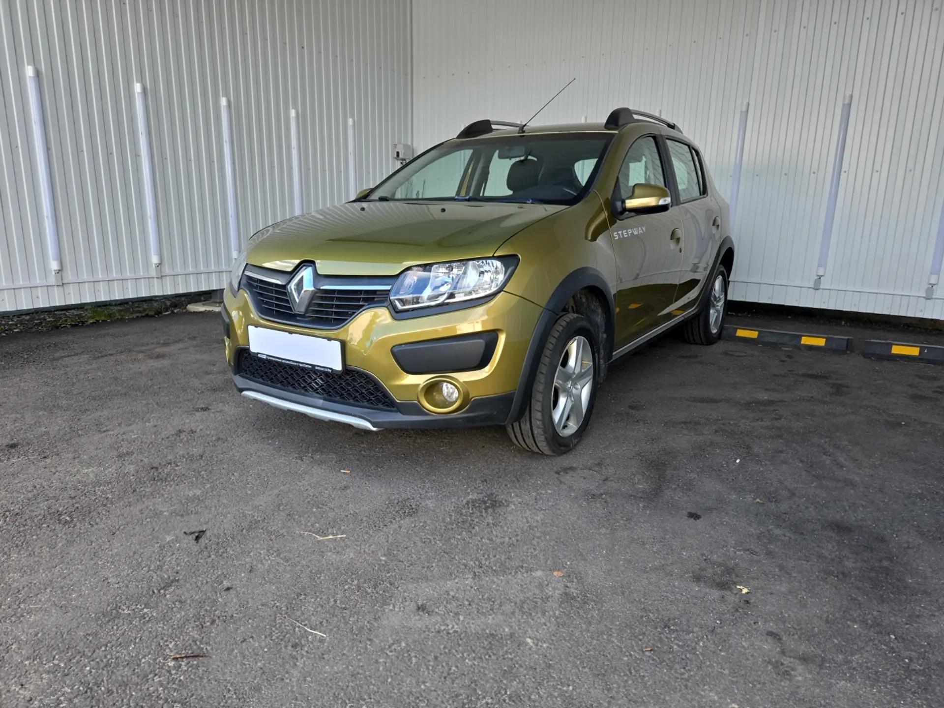 Renault Sandero 2016 года за 30 990 BYN в Минск