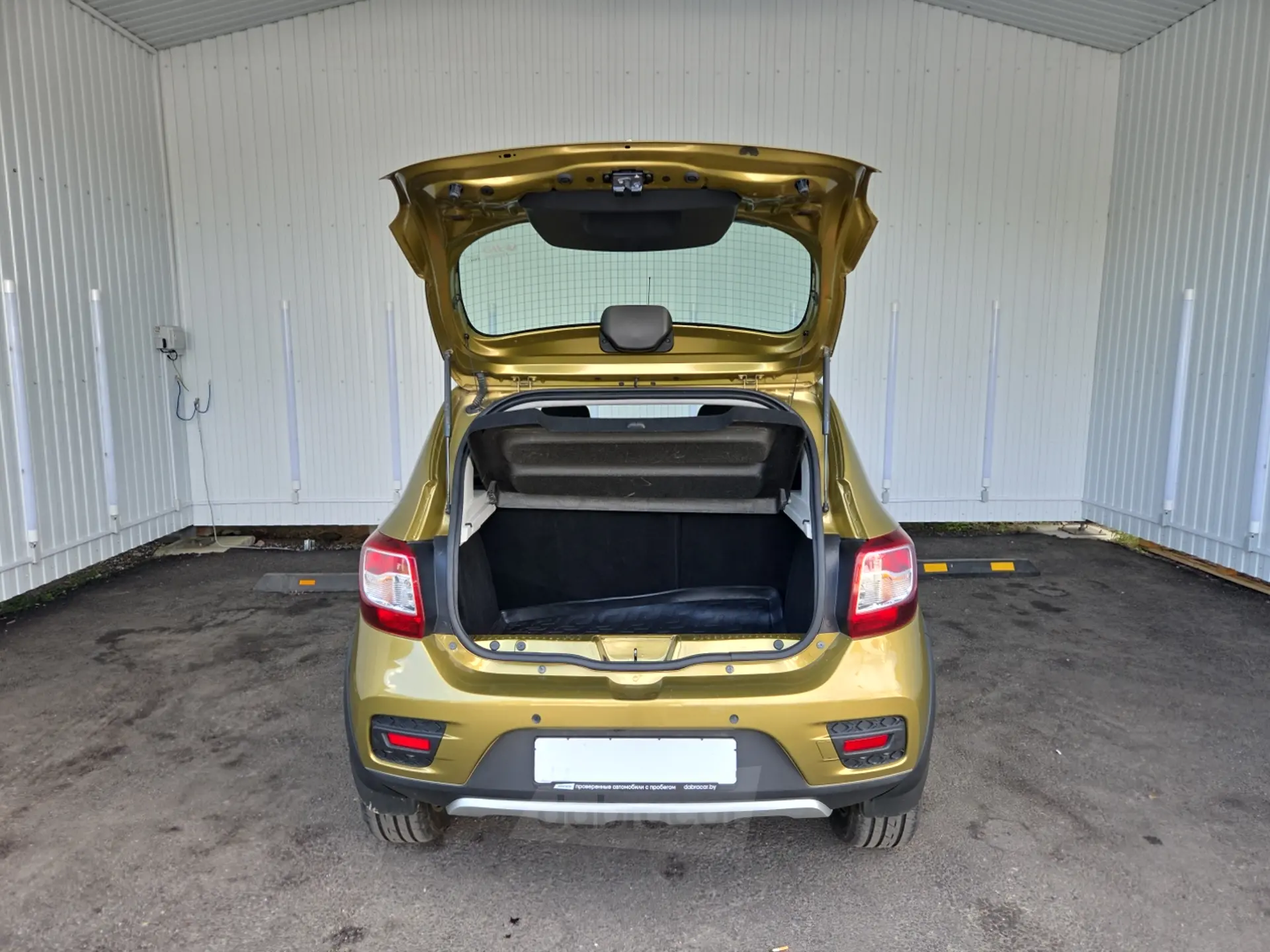  Sandero