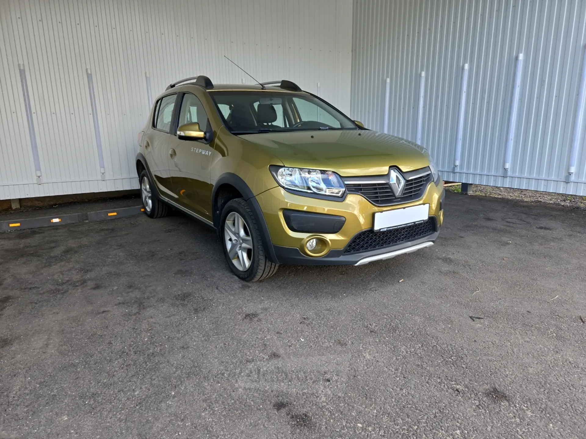  Sandero