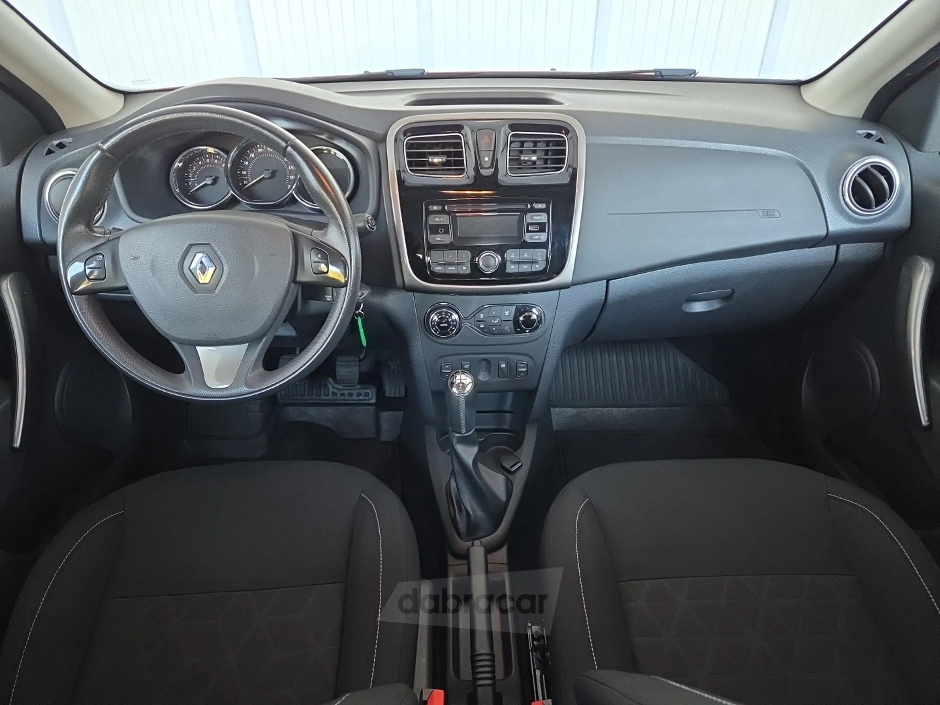  Sandero