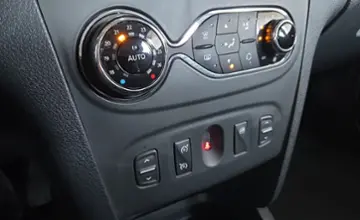 Renault Sandero 2016 года за 28 490 BYN в Минск