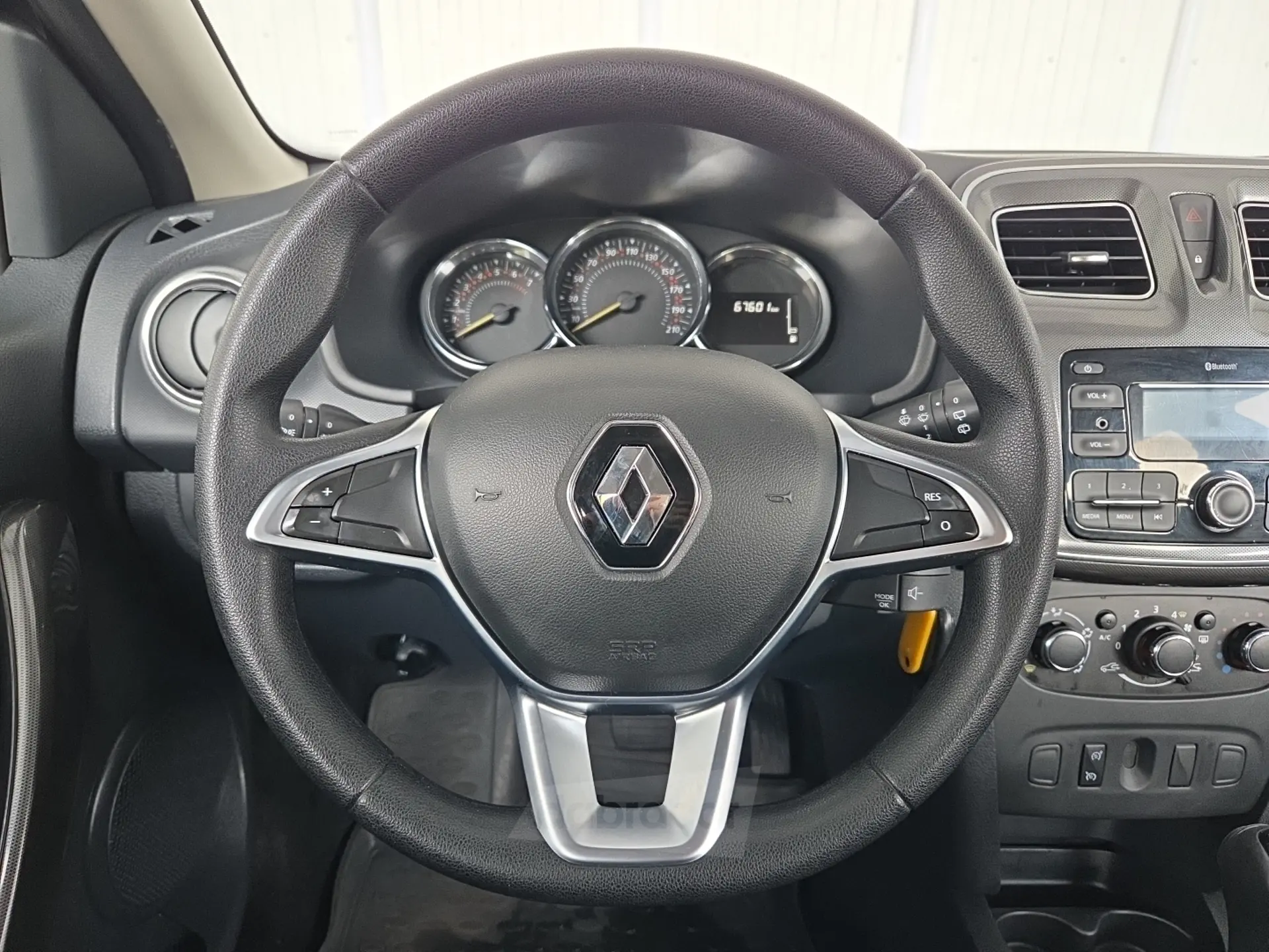  Sandero