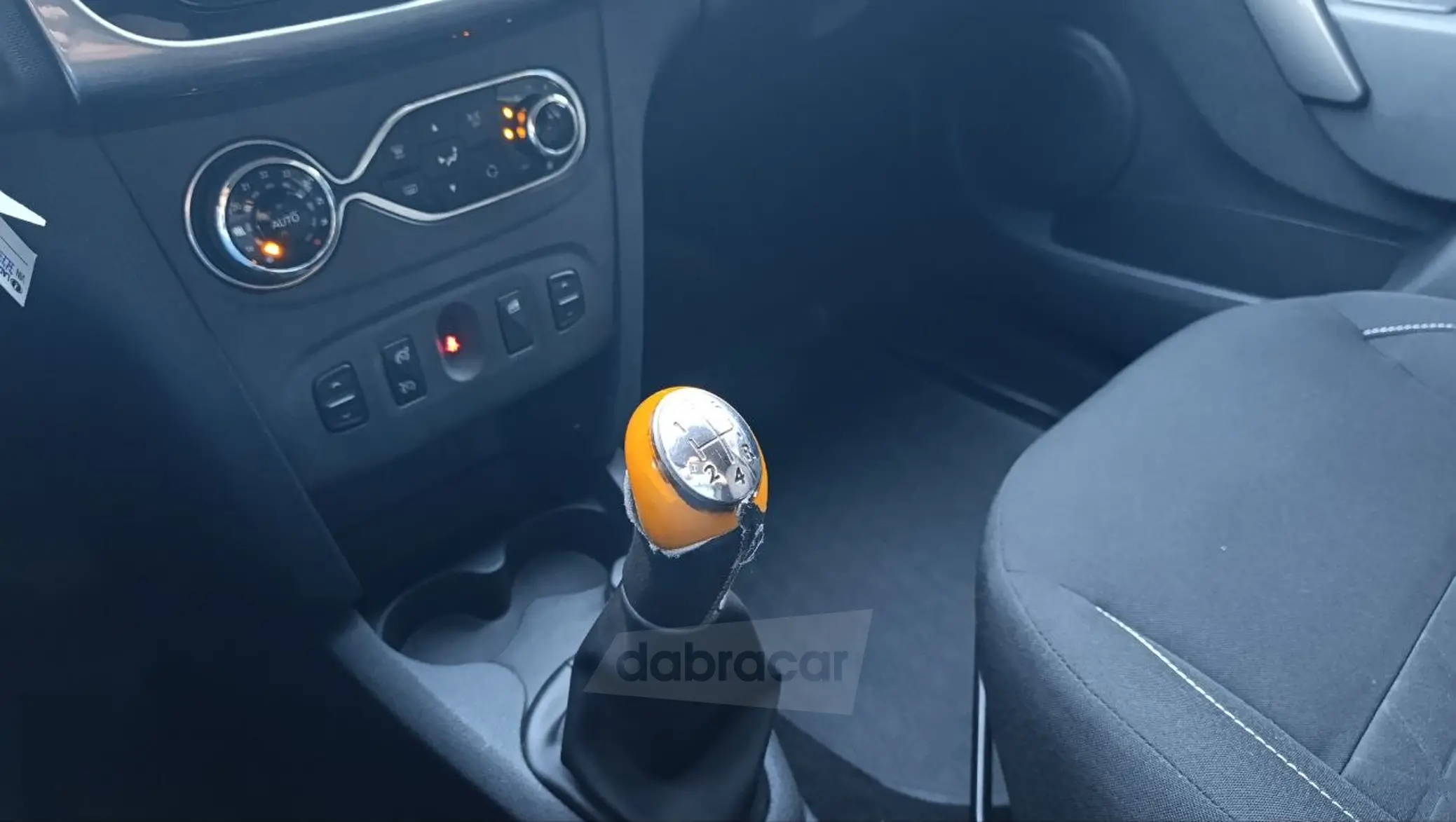  Sandero