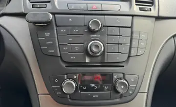 Opel Insignia 2011 года за 31 590 BYN в Гомель