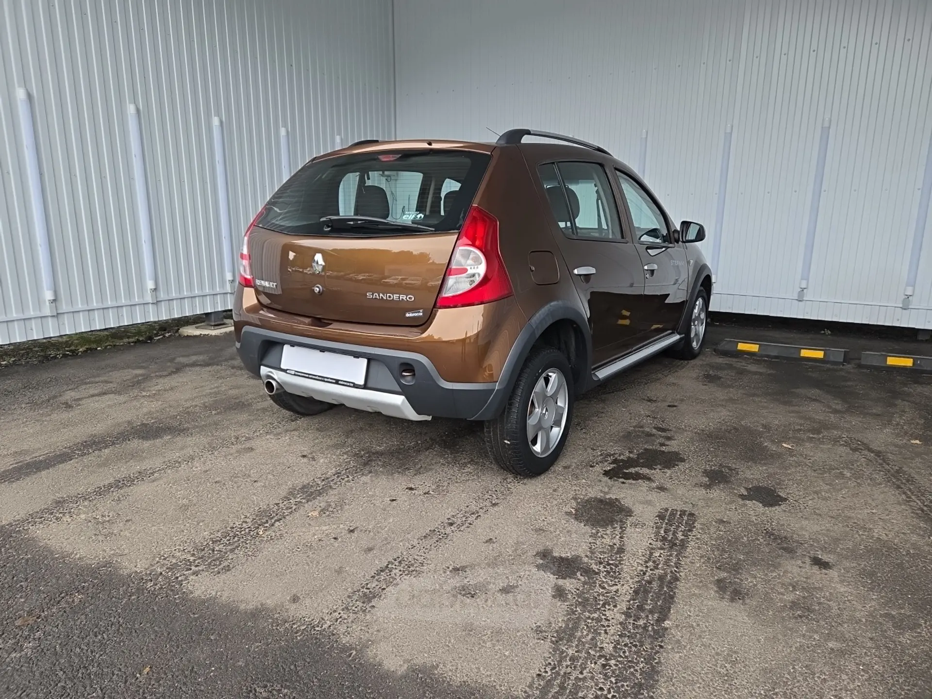  Sandero
