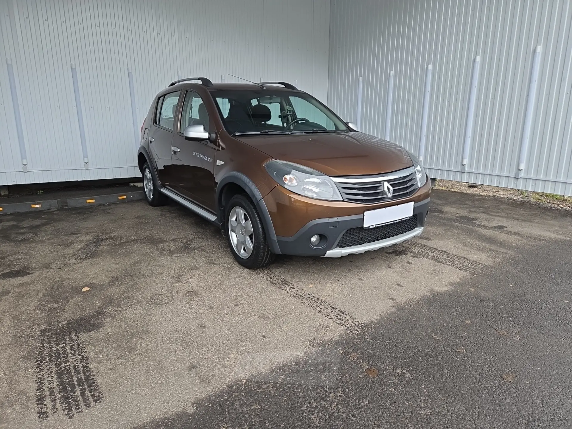  Sandero
