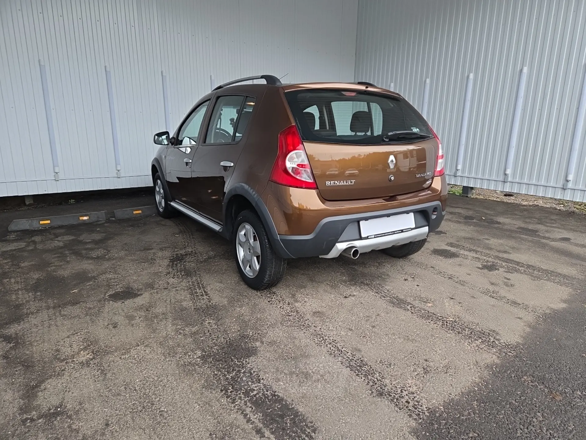  Sandero