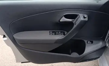 Volkswagen Polo 2015 года за 30 000 BYN в Минск