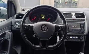 Volkswagen Polo 2015 года за 30 000 BYN в Минск