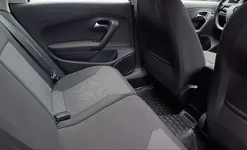 Volkswagen Polo 2015 года за 30 000 BYN в Минск