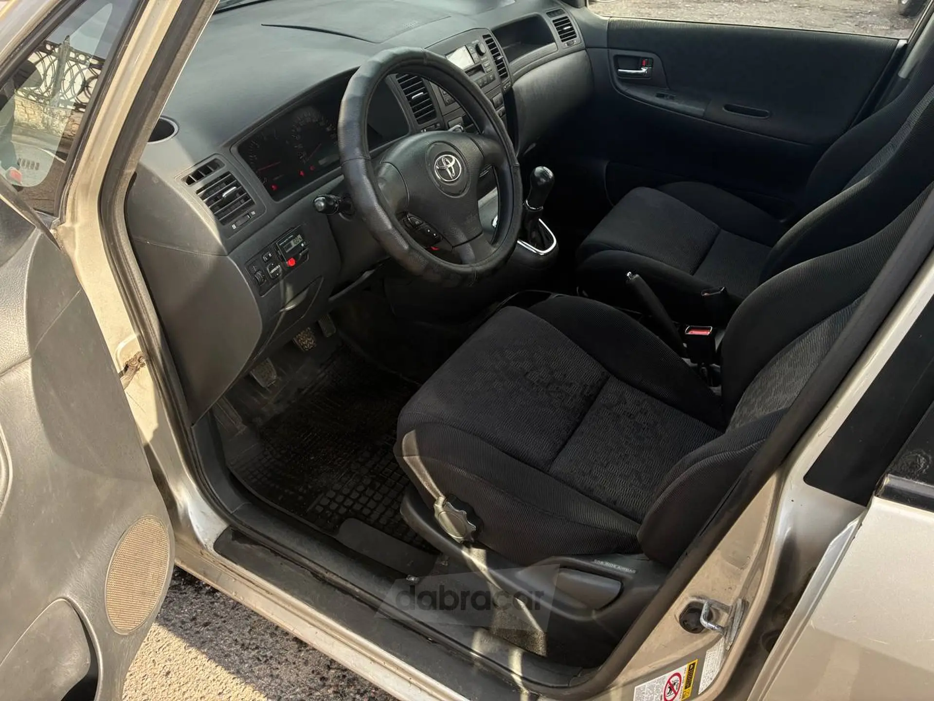  Corolla Verso