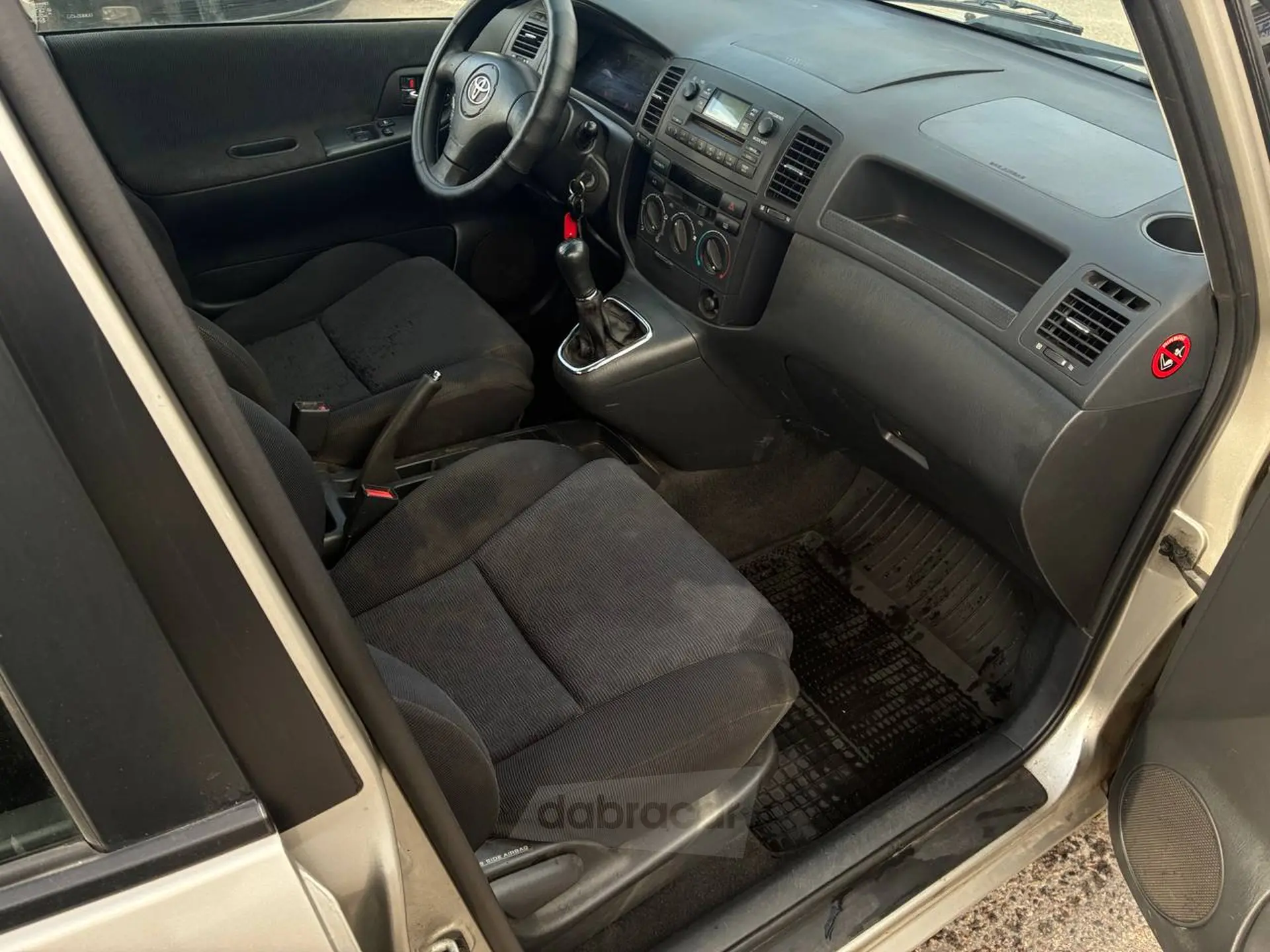  Corolla Verso