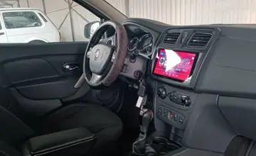 Renault Sandero 2017 года за 33 120 BYN в Минск