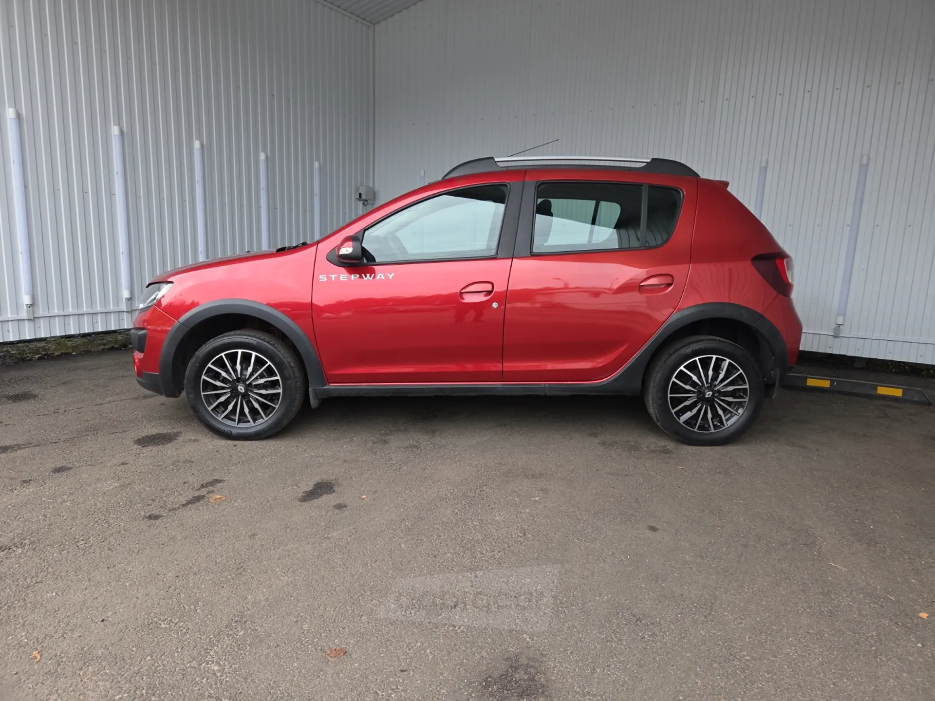  Sandero