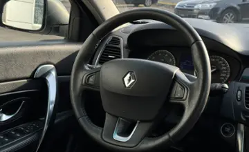 Renault Latitude 2012 года за 20 990 BYN в Минск