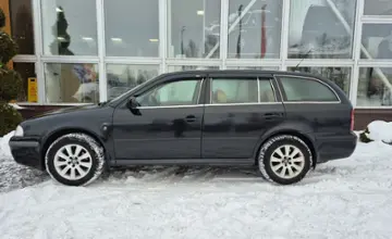 Skoda Octavia 2001 года за 9 990 BYN в Могилев