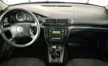 Volkswagen Passat 2003 года за 17 990 BYN в Могилев