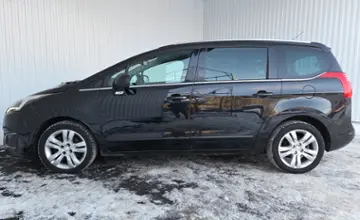 Peugeot 5008 2016 года за 39 990 BYN в Минск