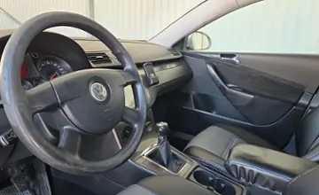 Volkswagen Passat 2005 года за 13 990 BYN в Минск