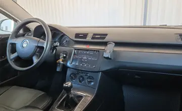 Volkswagen Passat 2005 года за 13 990 BYN в Минск