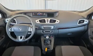 Renault Scenic 2012 года за 24 990 BYN в Минск