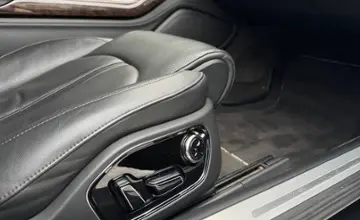 Audi A8 2012 года за 72 590 BYN в Минск