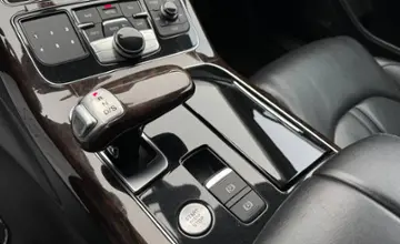 Audi A8 2012 года за 72 590 BYN в Минск