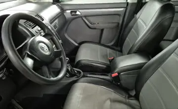 Volkswagen Touran 2006 года за 16 990 BYN в Могилев