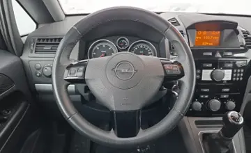 Opel Zafira 2011 года за 23 990 BYN в Минск