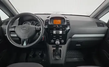 Opel Zafira 2011 года за 23 990 BYN в Минск