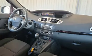 Renault Scenic 2012 года за 23 990 BYN в Минск