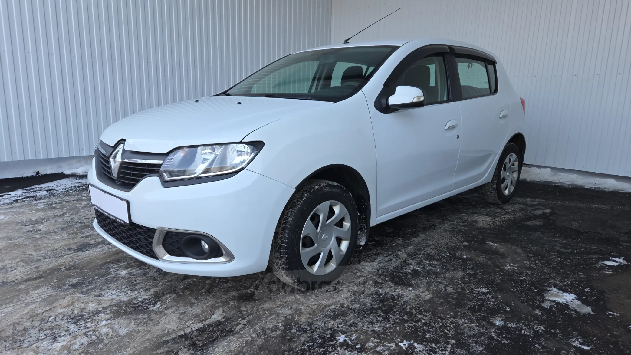 Renault Sandero 2017 года за 23 990 BYN в Минск