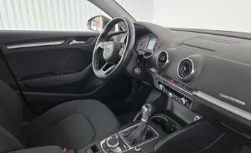 Audi A3 2018 года за 49 990 BYN в Минск