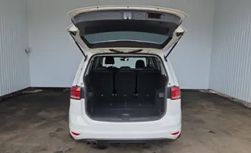 Volkswagen Touran 2017 года за 51 990 BYN в Минск