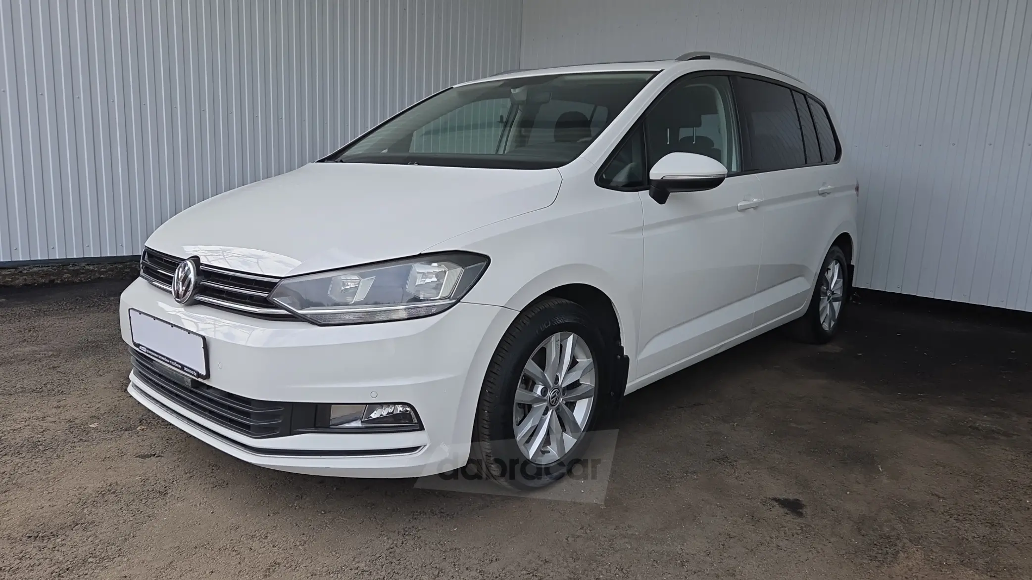 Volkswagen Touran 2017 года за 51 990 BYN в Минск