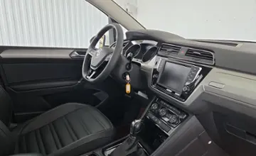 Volkswagen Touran 2017 года за 51 990 BYN в Минск