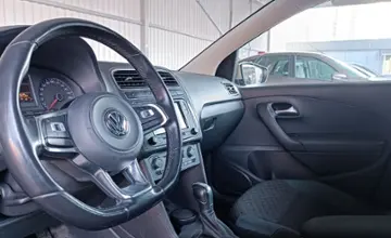 Volkswagen Polo 2019 года за 32 990 BYN в Минск