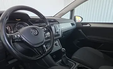 Volkswagen Touran 2016 года за 41 390 BYN в Минск