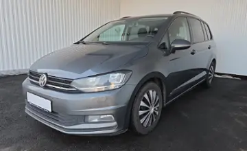 Volkswagen Touran 2016 года за 41 390 BYN в Минск