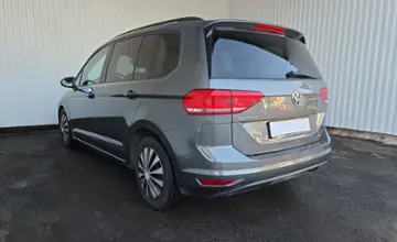 Volkswagen Touran 2016 года за 41 390 BYN в Минск