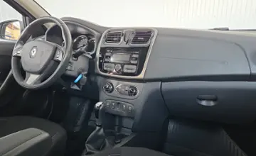 Renault Sandero 2016 года за 25 990 BYN в Минск