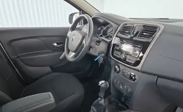 Renault Sandero 2016 года за 25 990 BYN в Минск