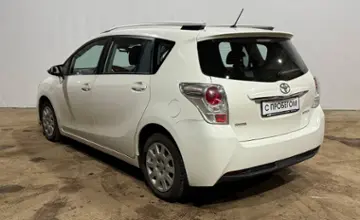 Toyota Verso 2016 года за 36 990 BYN в Гомель