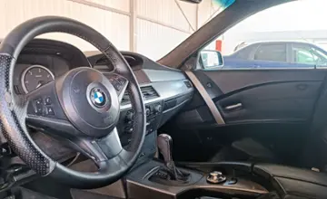 BMW 5 серии 2004 года за 29 990 BYN в Минск