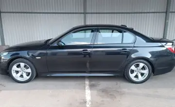 BMW 5 серии 2004 года за 29 990 BYN в Минск