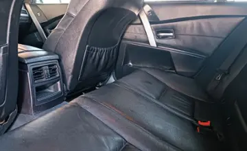 BMW 5 серии 2004 года за 29 990 BYN в Минск