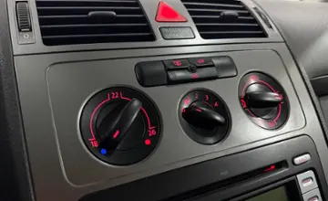 Volkswagen Touran 2007 года за 17 190 BYN в Гомель